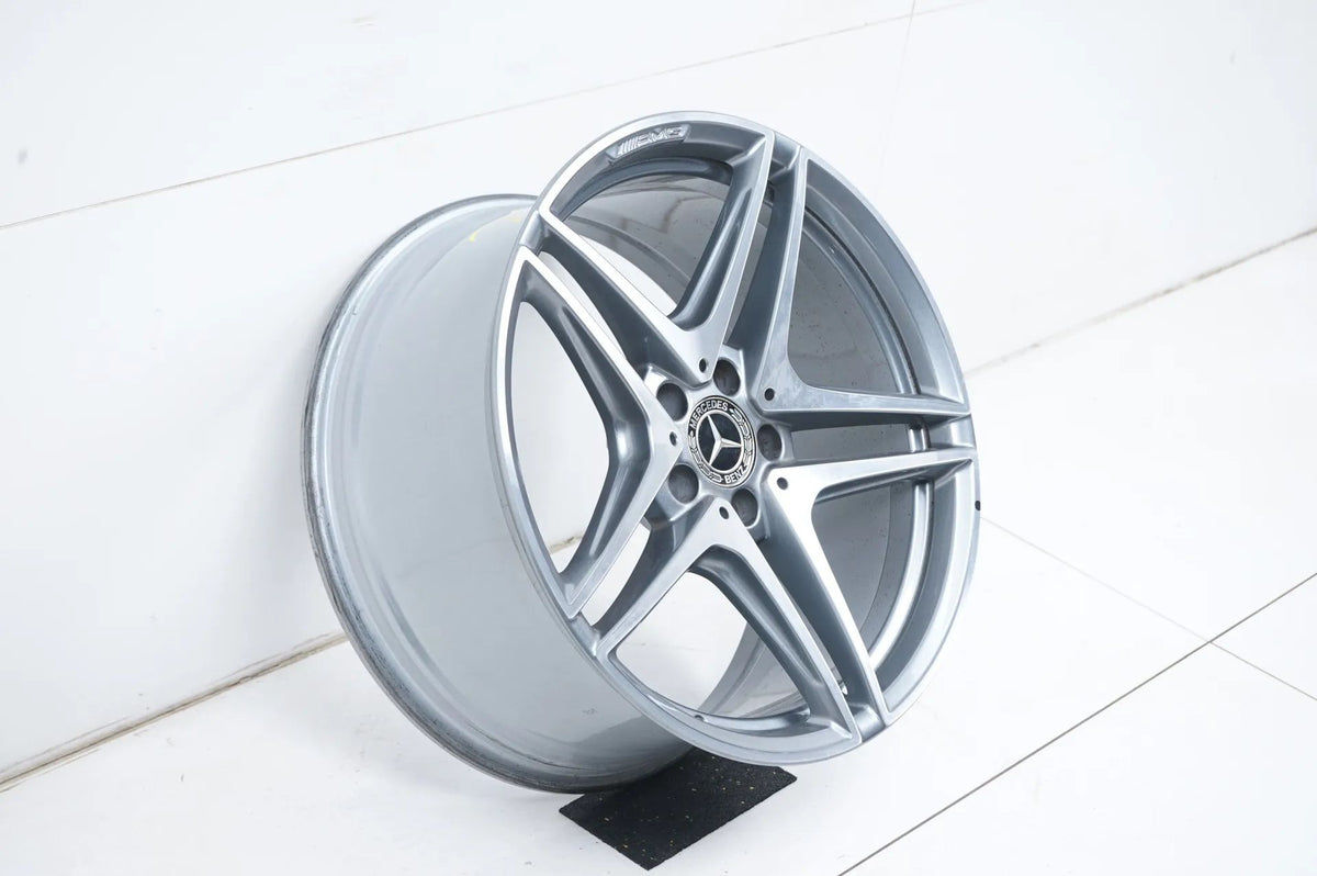 1 x Mercedes C63 Coupe AMG W205 hliníkový disk 19 palců A2054016200 Detailní zobrazení 3