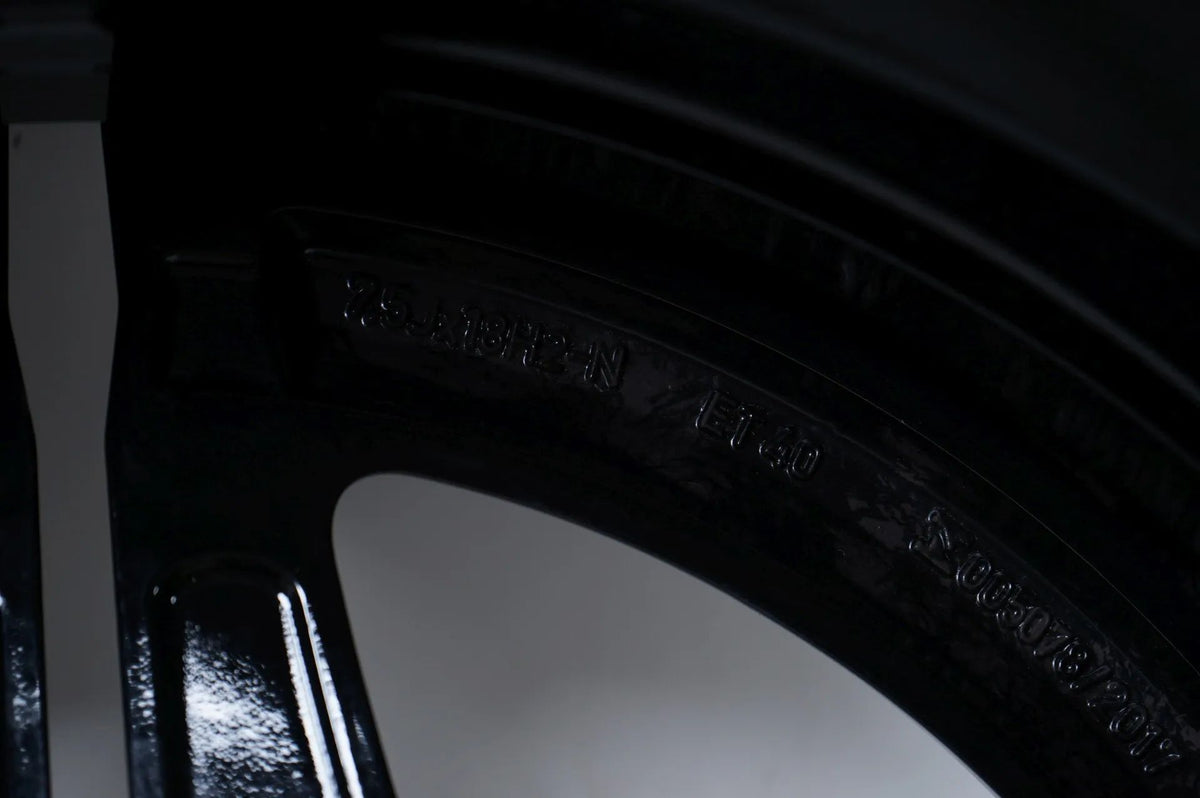 Mercedes C Class W206 summer tires, summer wheels AMG 18 inch Detailansicht 18
