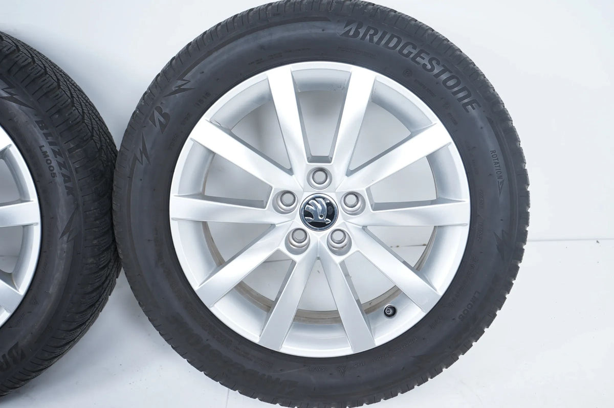 Skoda Scala Pneus hiver Roues d'hiver 205 55 16 pouces 5x100 Vue détaillée 6