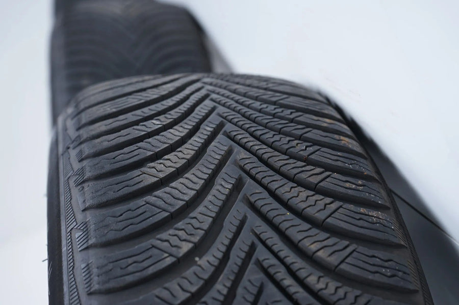 Pneus hiver et jantes hiver 16 pouces pour Mercedes Classe AB W177 B247
