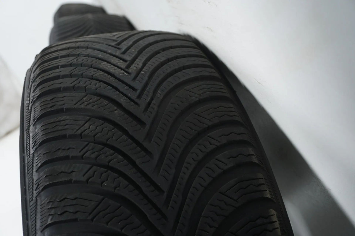 Mercedes A B Klasse W177 B247 Winterreifen Winterräder 16 Zoll Detailansicht 8