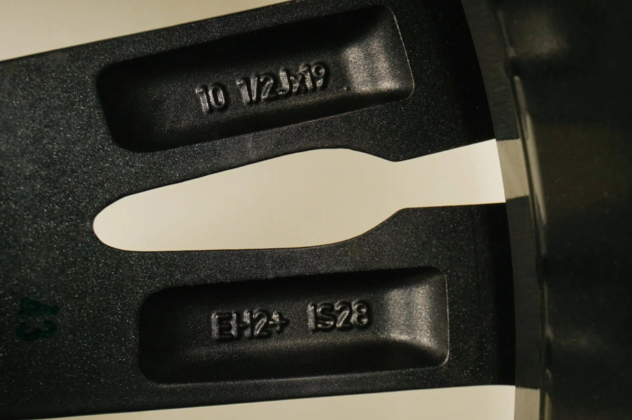 1 x Originální BMW řady 5 M5 F90 hliníkový disk 19 palců 705M 7857076 10,5J IS28