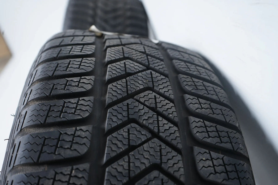 Audi TT TTS 8S Winter Tires Winter Wheels 245 40 18 Inch 8S0601025D