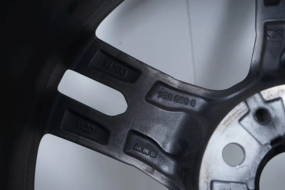4 x Originální hliníkové disky BMW řady 1 a 2 F44 F40 18 palců 556M 8053524