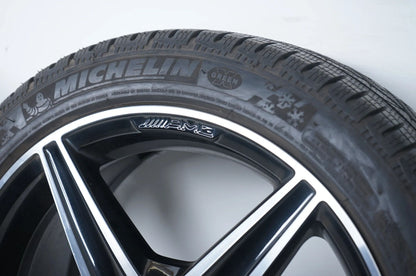 Jantes et pneus hiver Mercedes C43 AMG W205 225 45 18 pouces