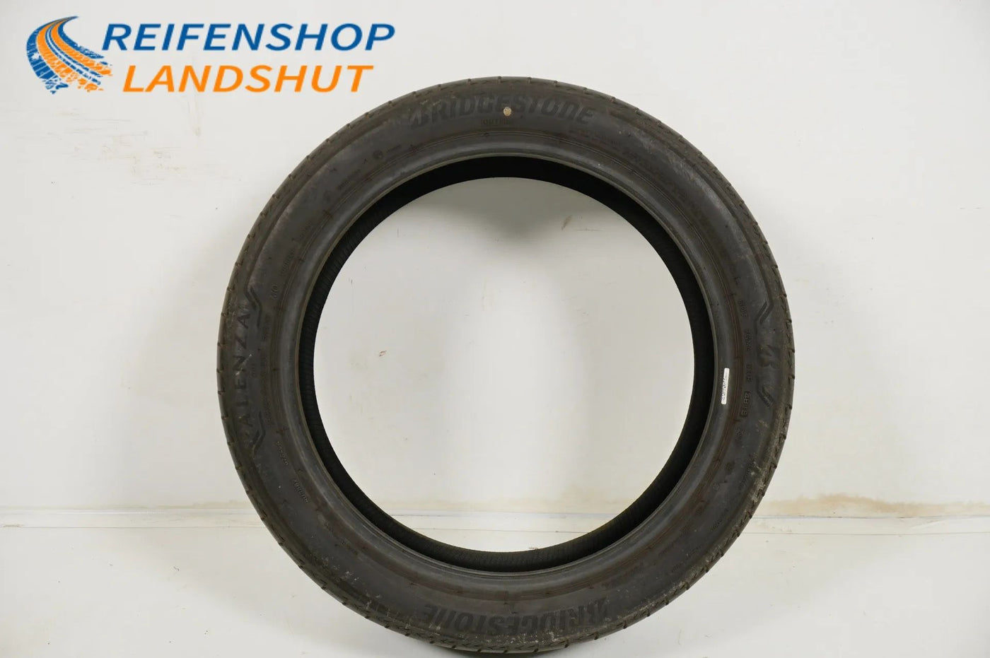 1x Sommerreifen Bridgestone 235 45 20 Zoll DOT18 MO ca.4mm