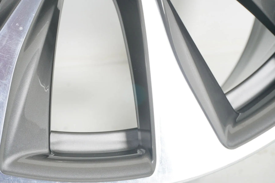1 x Originální BMW řady 1 řady 2 F20 F21 F22 hliníkový disk 18 palců 387 6796217