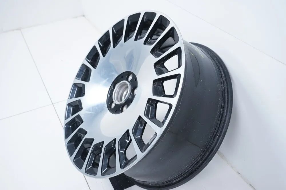 1 x Mercedes S-klasse W222 W217 lichtmetalen velg 20 inch A2174010200 8,5J Detailweergave 4