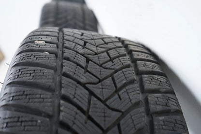 Audi A3 8Y VW Golf 7 8 Winterreifen Winterräder 225 40 18 Zoll