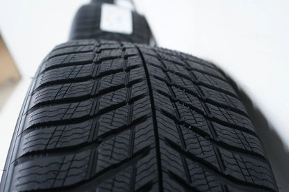 Mercedes třídy E W214 zimní kola NOVÉ zimní pneumatiky 245 45 19 palců A2144012300