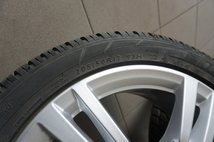 Original Audi A3 8V Alufelgen Winterräder Winterreifen 205 50 R17 93H 2019 8mm