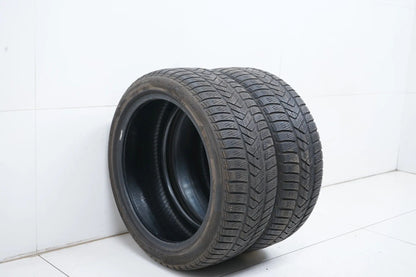 2 x Winterreifen Pirelli 225 45 18 Zoll DOT16 ca.3 mm
