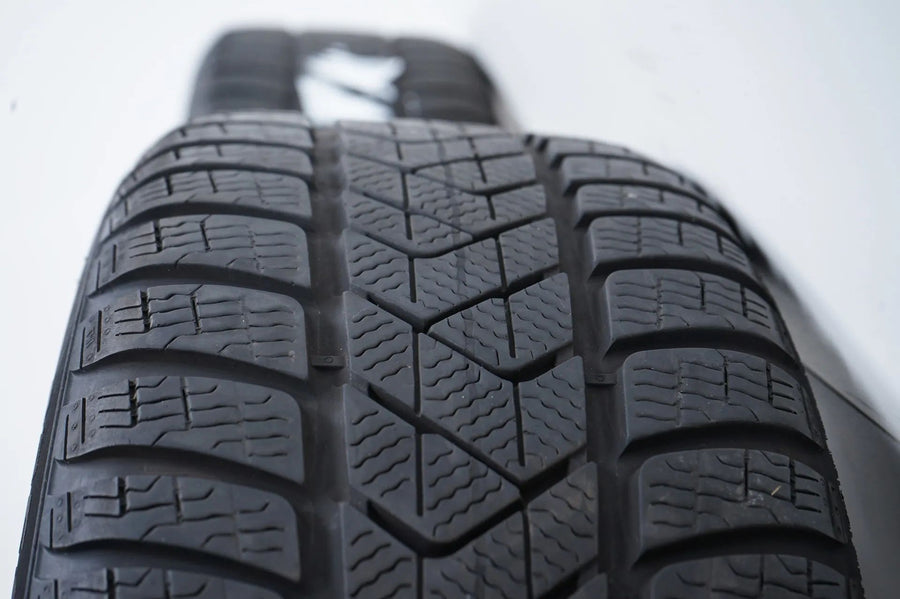 Mercedes C-Class W206 winter tires/wheels 225/45/18 inch