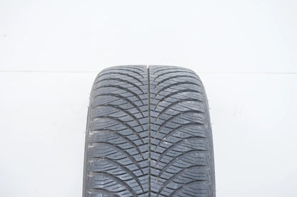 1 x Allwetterreifen Goodyear 225 45 18 Zoll DOT19 ca.7 mm RFT