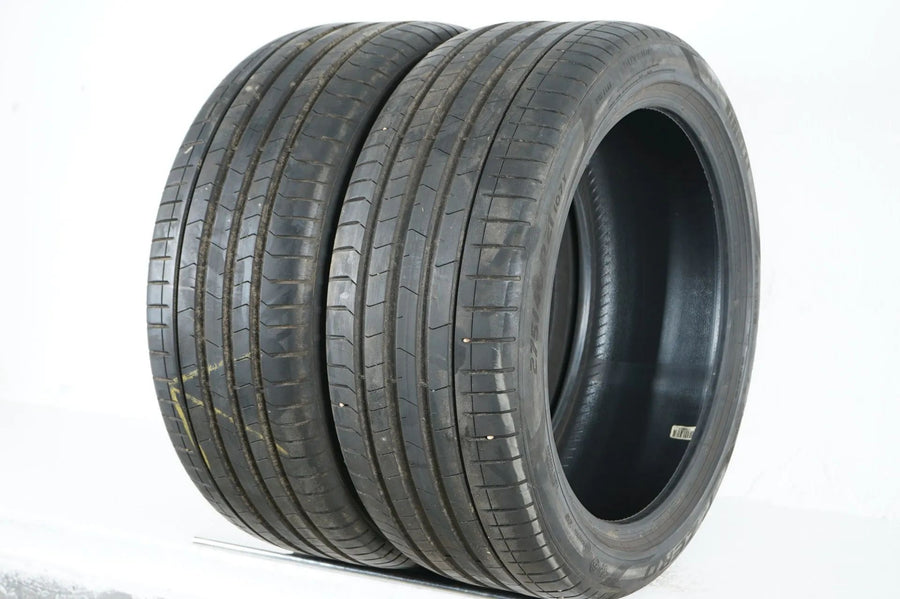 2 x Pirelli PZ4 275/40 R21 summer tires, DOT 23, approx. 6m, BMW*, RFT