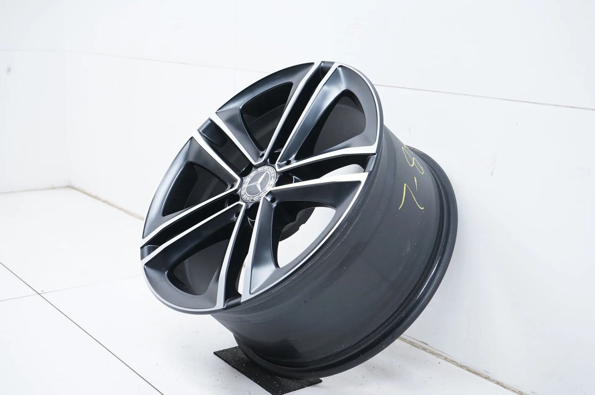 1 x Hliníkový disk Mercedes CLS W257 18 palců A2574010200 9J ET33 Detailní zobrazení 3