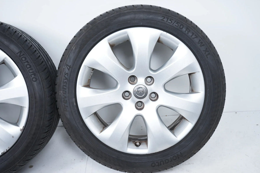 Opel Astra J Winterräder mit neuen Winterreifen 215 50 17 Zoll