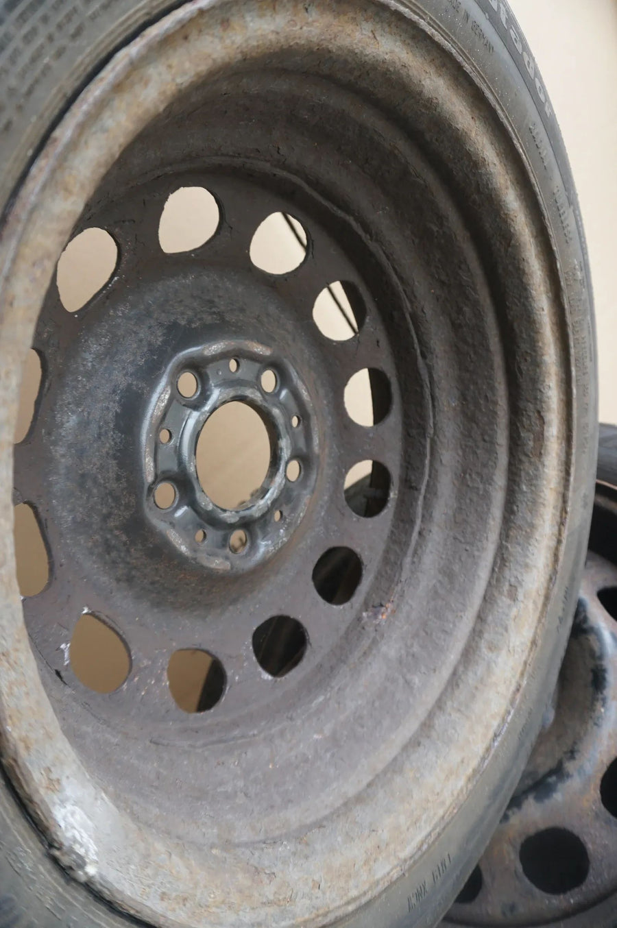 BMW 1er E87 Felgen Winterräder Winterreifen 195 55 R16 87H 7,5mm