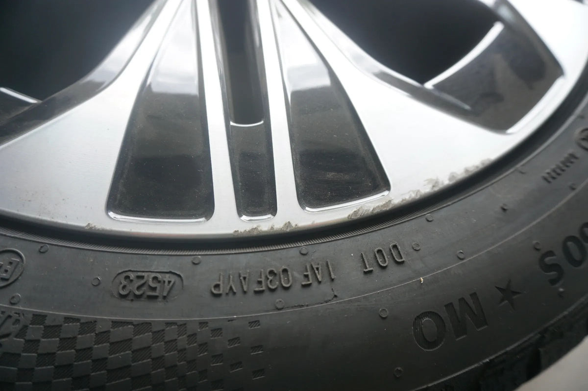 Original Mercedes E-Klasse W214 S214 Alufelgen Winterreifen 245 45 R19 Zoll Detailansicht 15