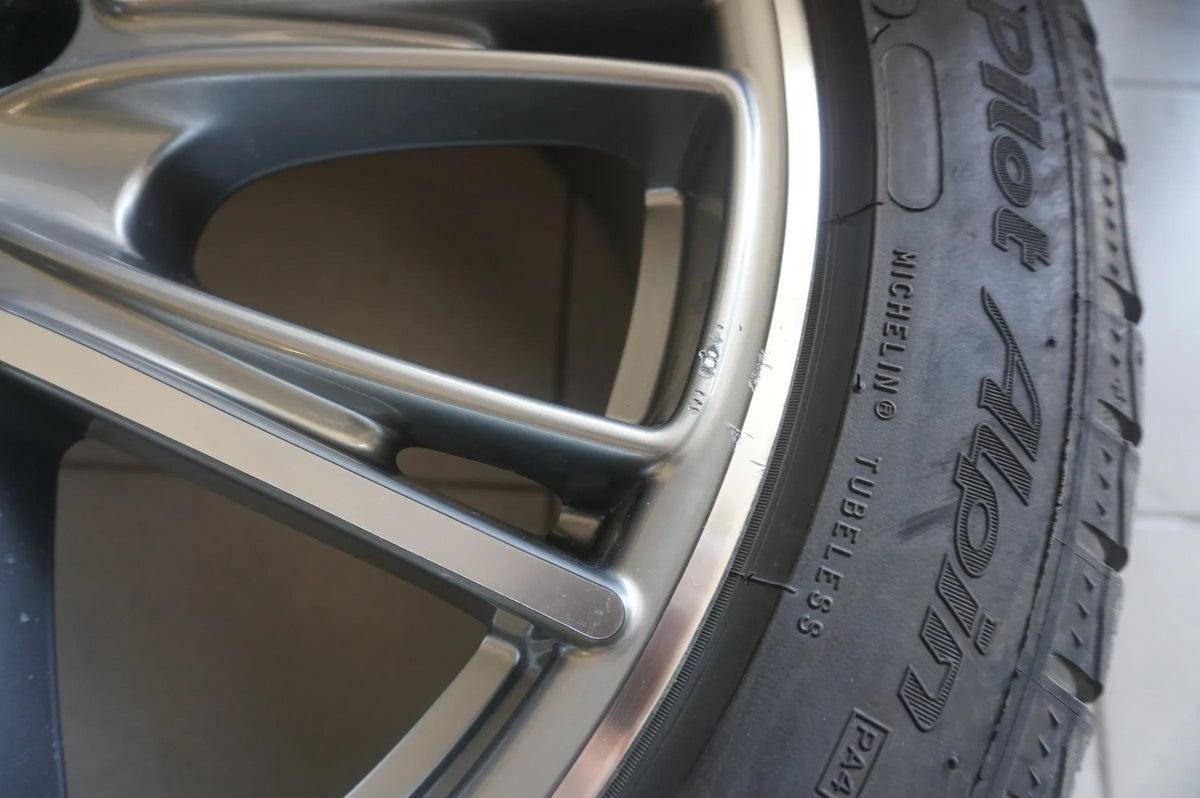 Original Porsche Panamera 971 20 Zoll Alufelgen Winterräder Winterreifen Detailansicht 8