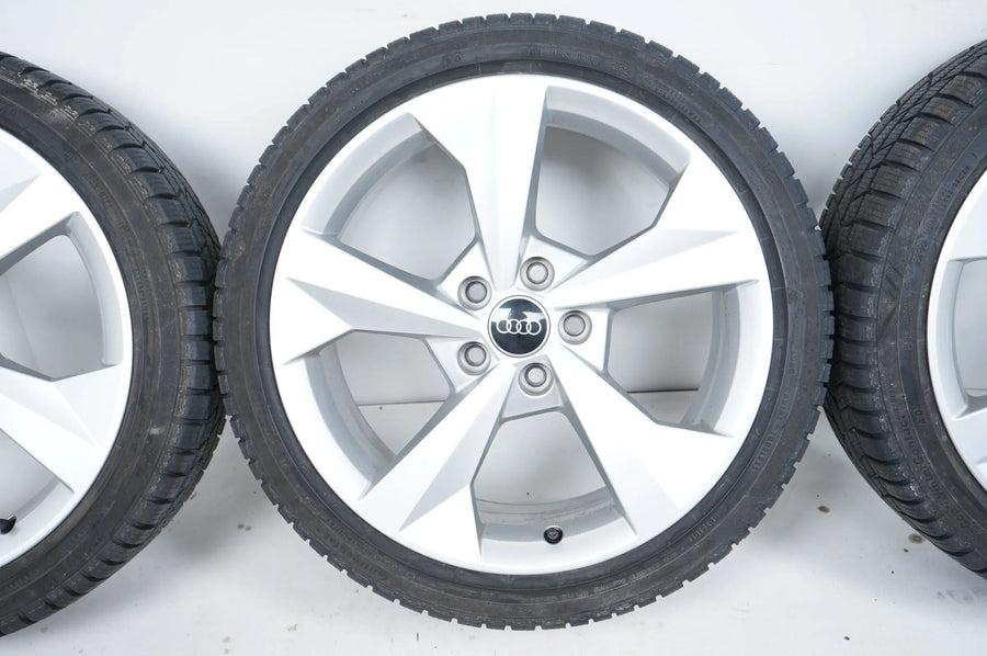 Audi A3 8Y Allwetterräder mit neuen Allwetterreifen 225 40 18 Zoll 8Y0601025j