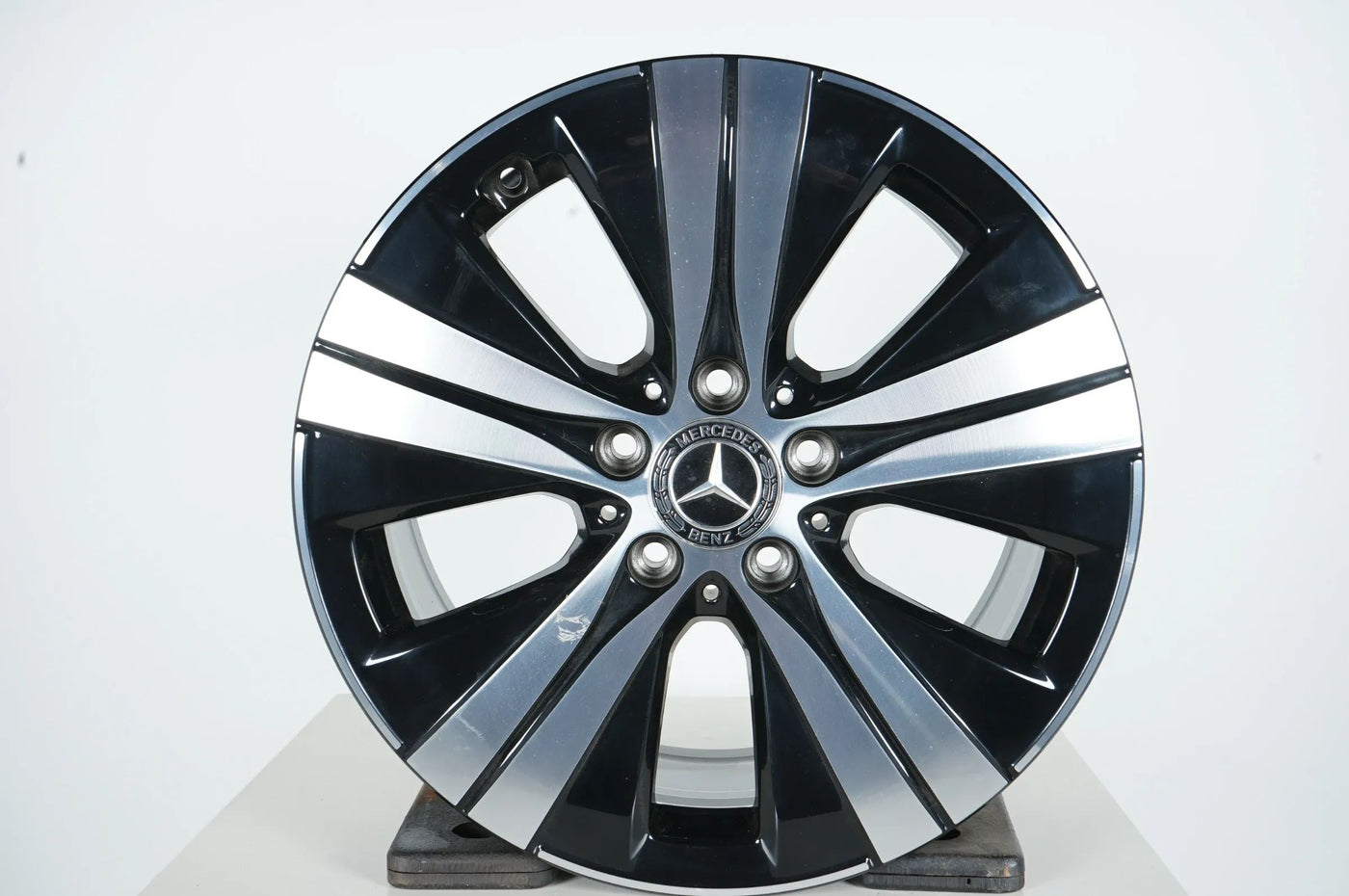 1x Mercedes C Klasse W206 Alufelge 17 Zoll A2064014200 8J ET49,5