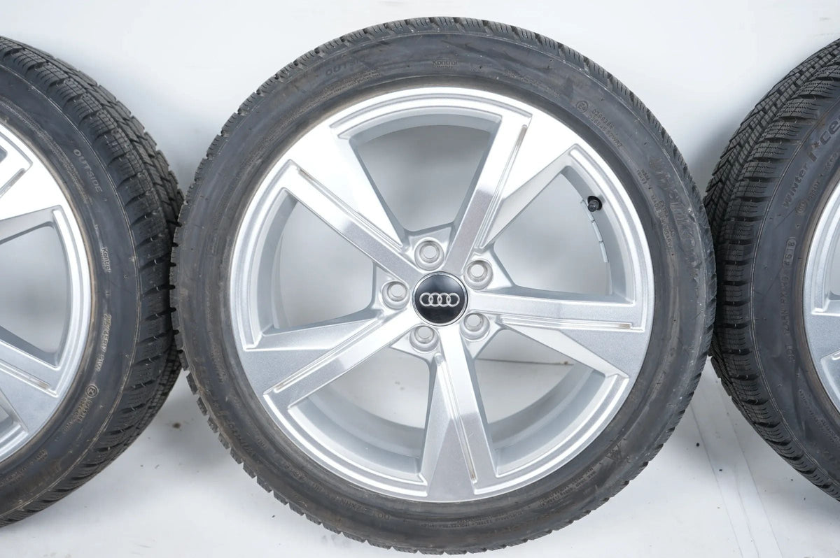 Audi A1 GB Allwetterräder mit neuen Allwetterreifen 215 45 17 Zoll 82A601025G