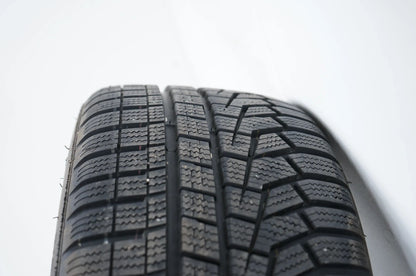 Audi A1 GB Winterräder Winterreifen 215 45 17 Zoll 7mm 82A601025G