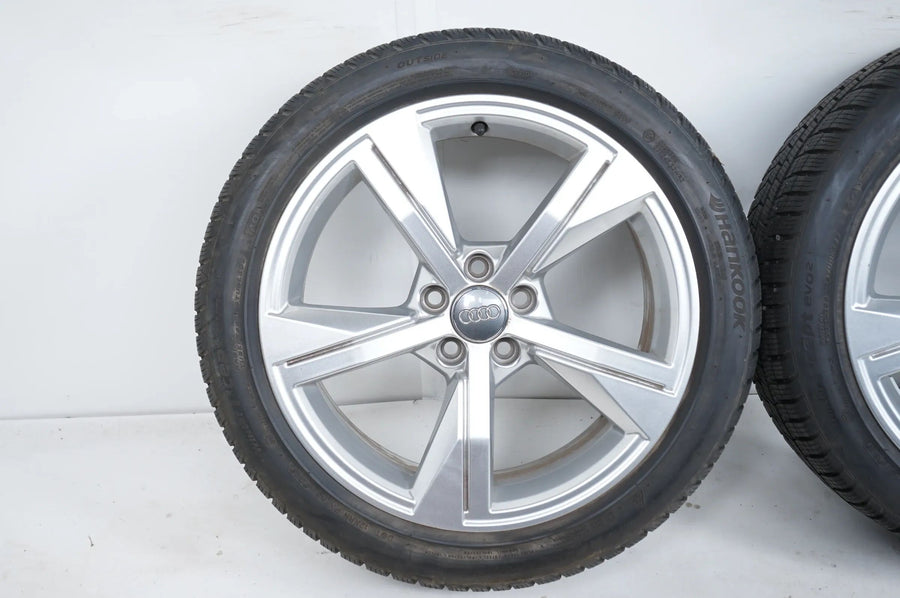 Audi A1 GB Winterräder Winterreifen 215 45 17 Zoll 6mm 82A601025G