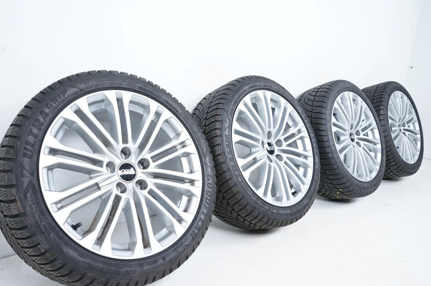 Audi A5 S5 8W B9 Winterreifen Winterräder 245 40 18 Zoll