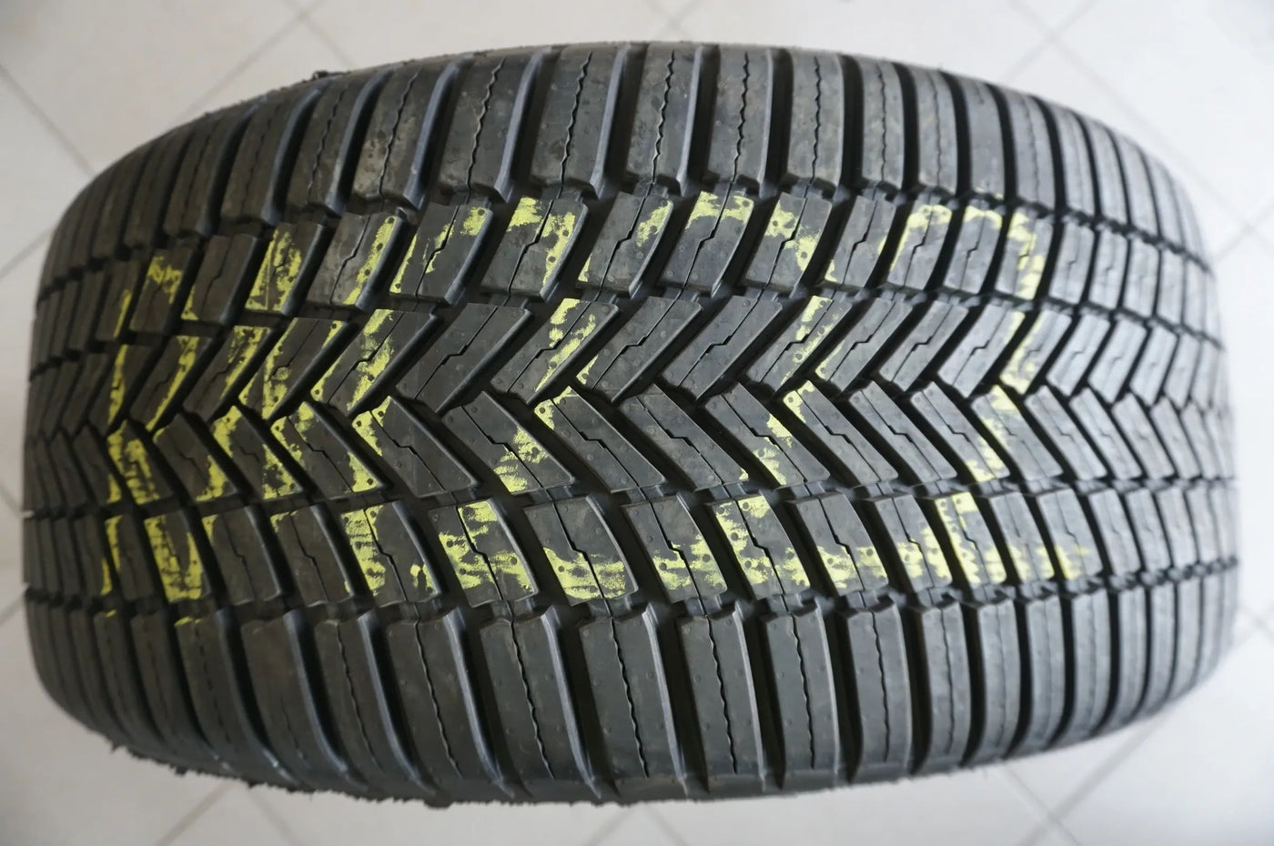 255 45 R18 103Y Allwetterreifen Bridgestone WeatherControl A005 evo 2023 Demo