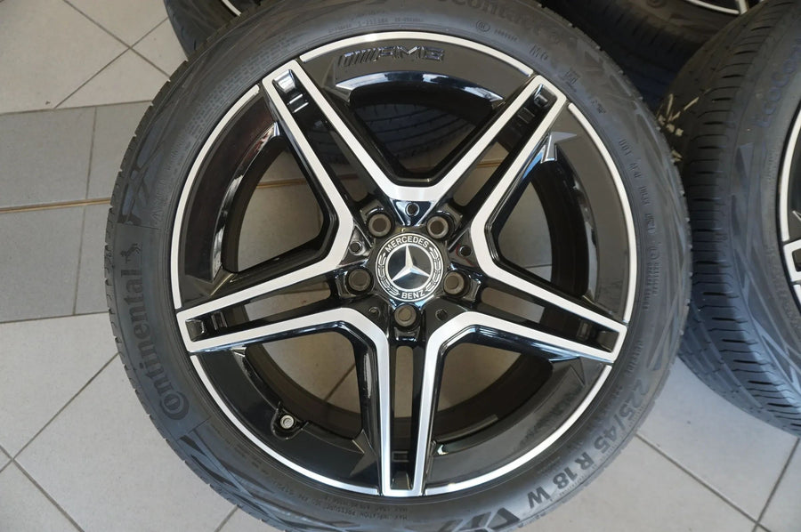 Mercedes A-Klasse W177 CLA C118 TOP 18Zoll AMG Alufelgen Sommerreifen 225 45 R18