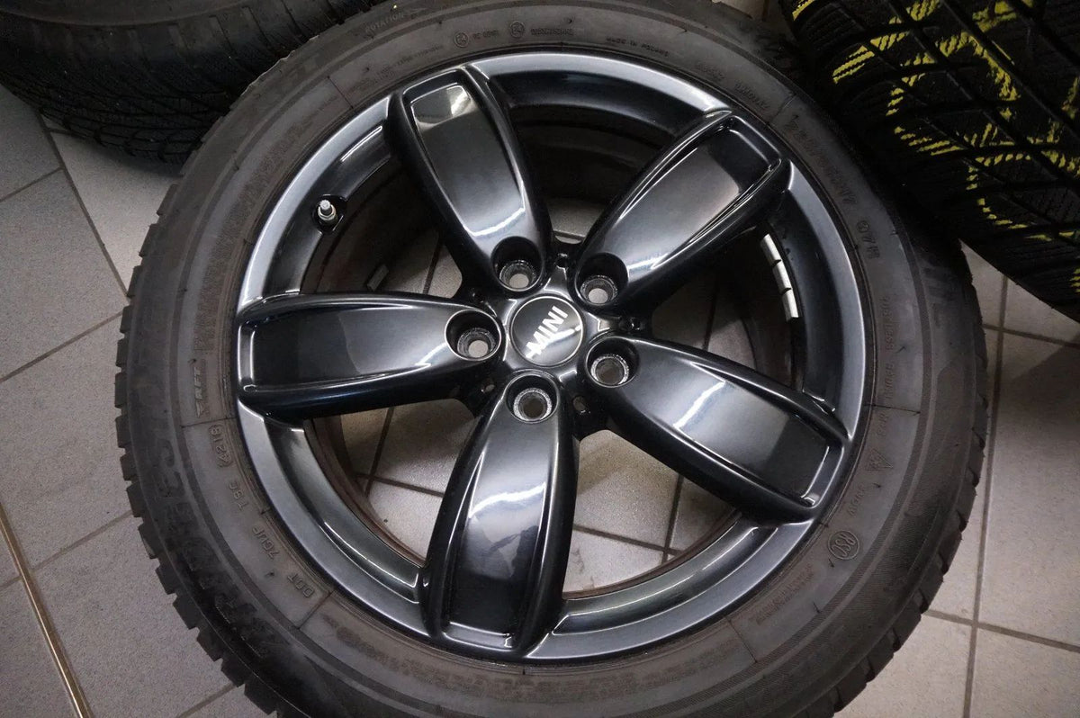 Original Mini Countryman F60 SE Alloy Wheels Winter Wheels Winter Tires 225 55 R17 Detail view 4