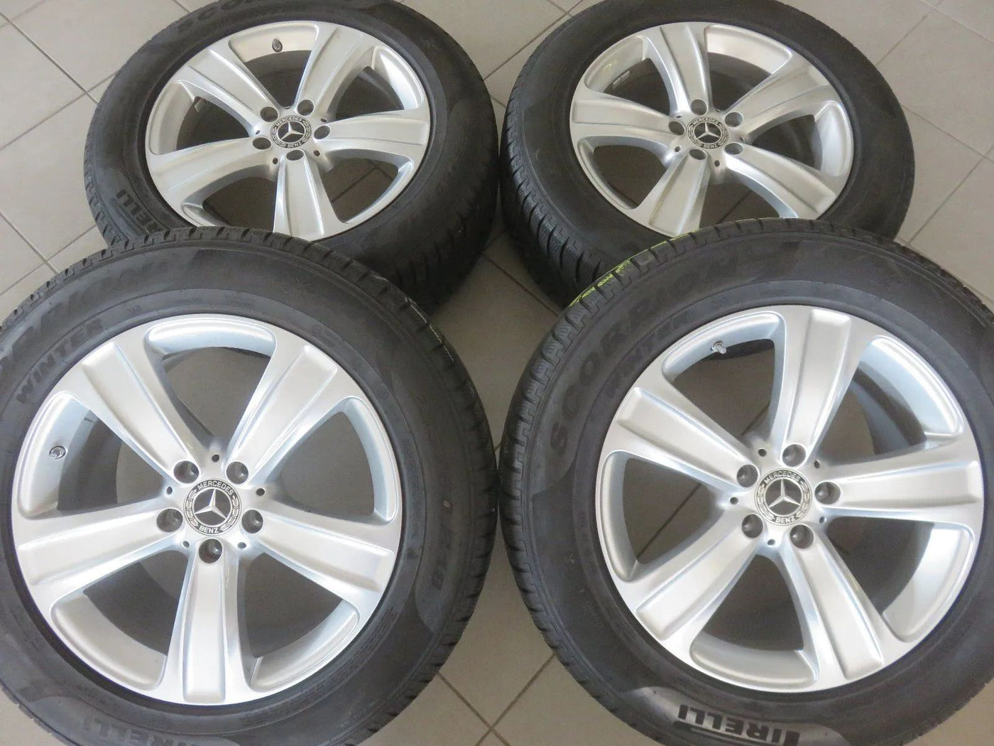 Jantes alu 18 pouces avec pneus hiver 6mm pour Mercedes GLC X253 C253 d'origine