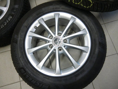 Originele Mercedes GLA H247 GLB X247 lichtmetalen velgen winterbanden 215 65 R17 6mm
