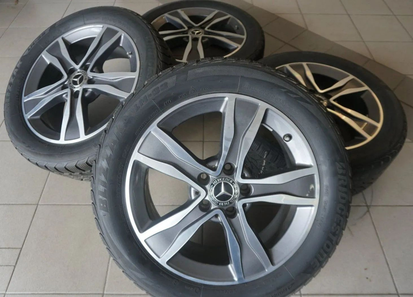 Jantes hiver en aluminium 17 pouces d'origine Mercedes Classe C W205 S205 avec pneus hiver