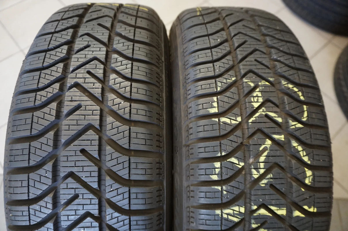 Original BMW 1 Series F40 2 Series F44 17 Inch Alloy Wheels Winter Tires Winter Wheels 2024 8mm Detail view 8