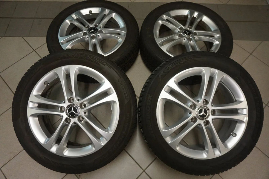 Jantes alu et pneus hiver d'origine Mercedes Classe A W177 Classe B CLA 205 55 R17