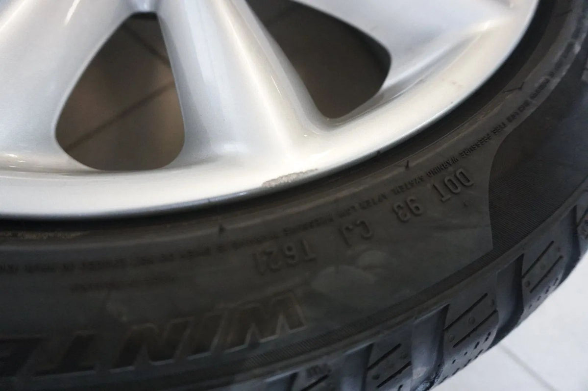 Original Mini Clubman F54 17-inch Alloy Wheels 518 Winter Tires TPMS Detailansicht 14