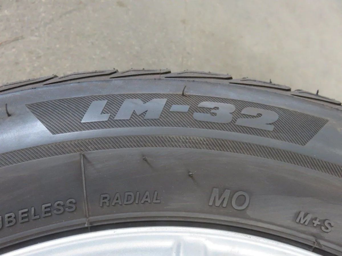 Original Mercedes Classe C W205S205 Roues hiver Pneus hiver 205 60 R16 6mm Detailansicht 7