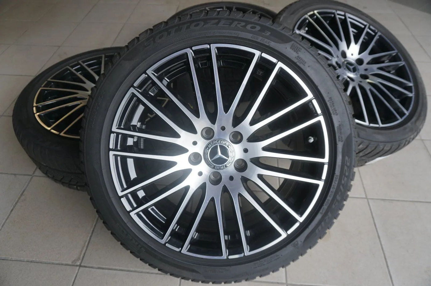Original Mercedes C-Klasse W206 S206 18 Zoll Alufelgen Winterräder Winterreifen