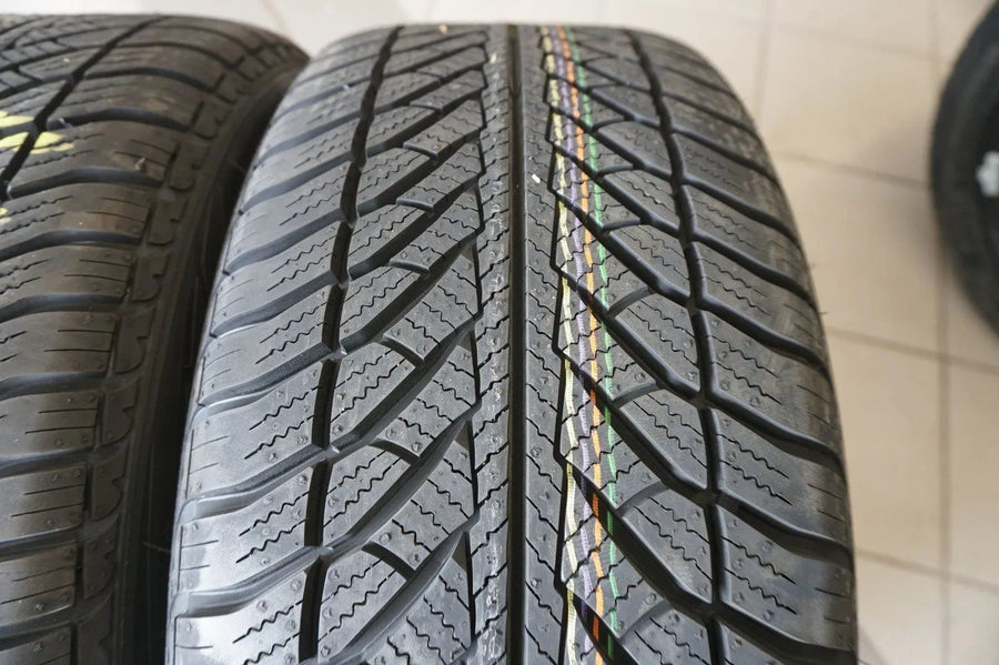 Jantes alu d'origine BMW Série 5 G30 G31 TOP roues hiver pneus hiver 245 45 R18 pouces