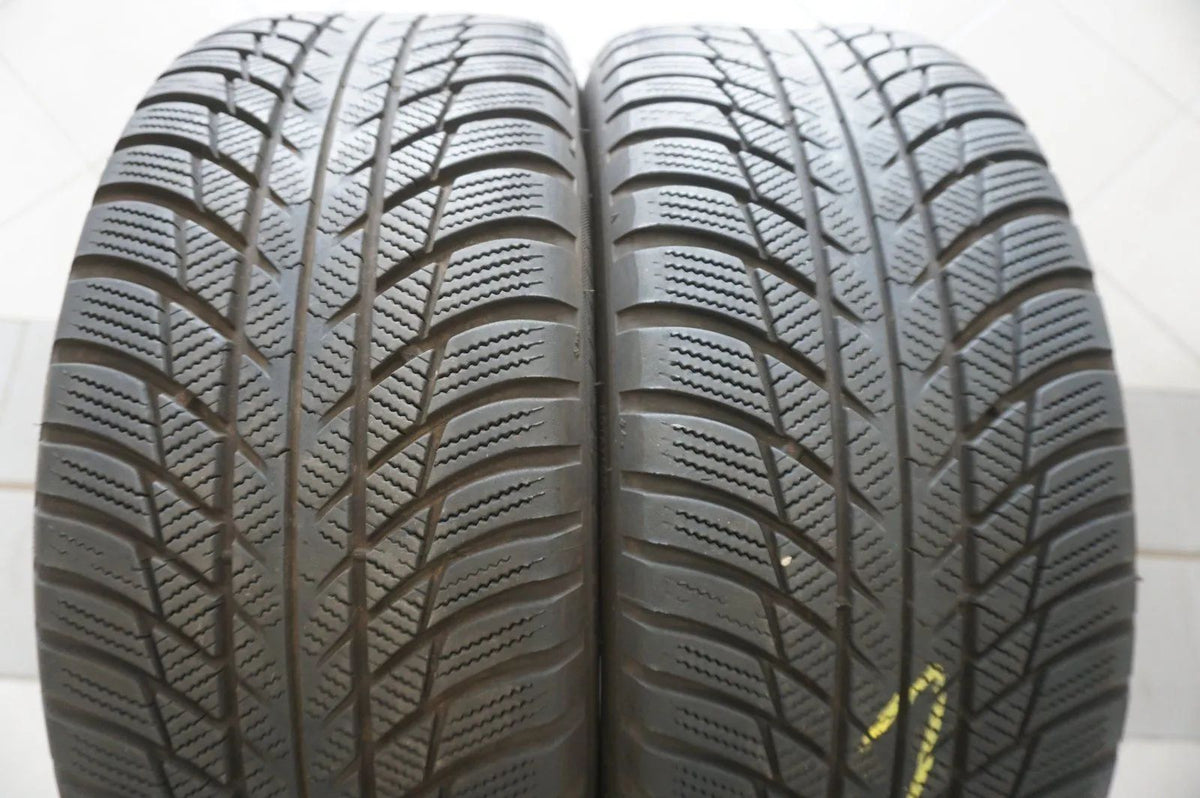 Originele Mercedes A-Klasse W177 CLA C118 lichtmetalen velgen winterbanden 225 45 R18 inch Detailweergave 8