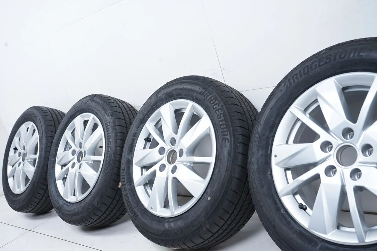 VW Volkswagen Caddy 2K7 Summer Tires Summer Wheels 16 Inch Detailansicht 8