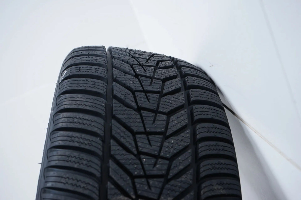 Nové zimní pneumatiky a zimní kola pro BMW řady 1 F70, 225 45, 18 palců Detailní zobrazení 12