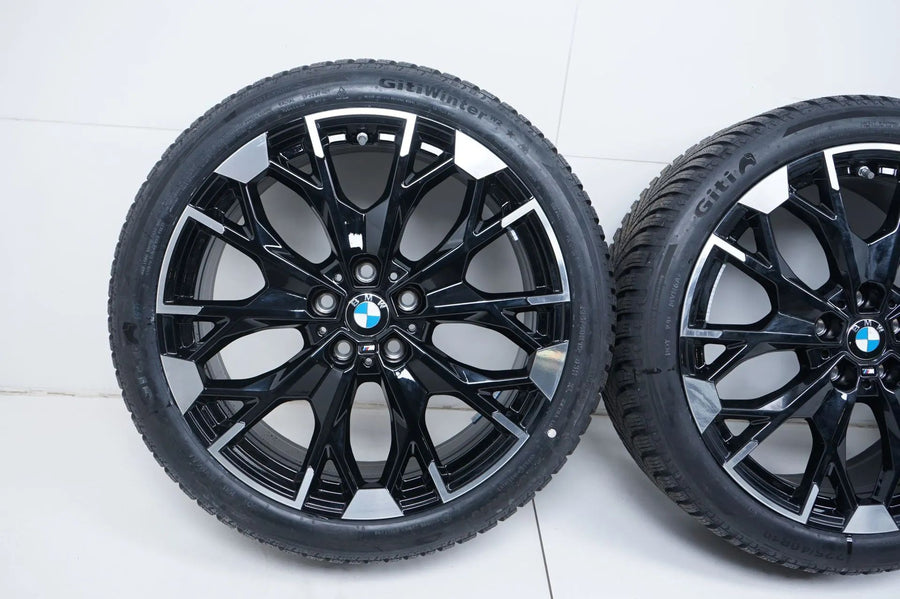 Like new BMW 1 Series F70 winter tires/wheels 225/40/19 inch 977M