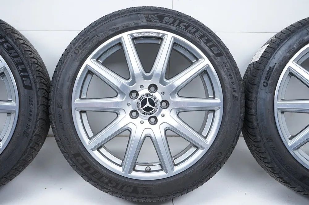 Mercedes A45 CLA45 W177 C118 Winterreifen Winterräder 18 Zoll Detailansicht 7