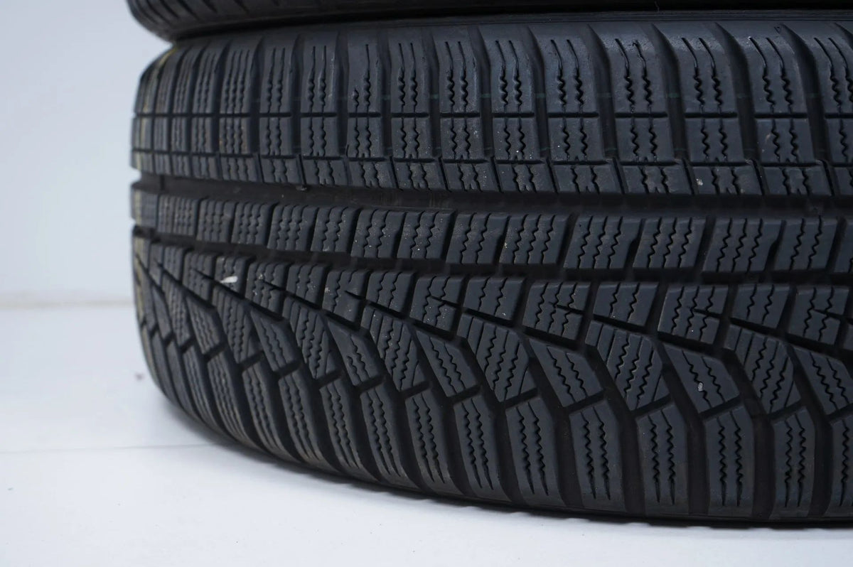 4 x Winterreifen 205 55 17 Zoll Hankook  DOT20 ca.5-6 mm MO Detailansicht 8