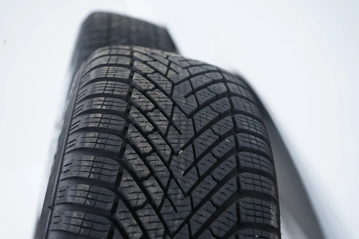 Ford Jaguar Volvo ruote invernali pneumatici invernali 205 60 16 pollici 5x108 Visualizzazione dettagliata 10