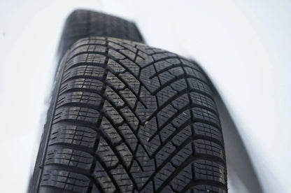 Ford Jaguar Volvo ruote invernali pneumatici invernali 205 60 16 pollici 5x108
